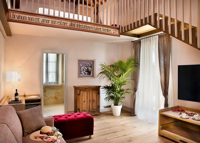 Svetoni Wine Resort *